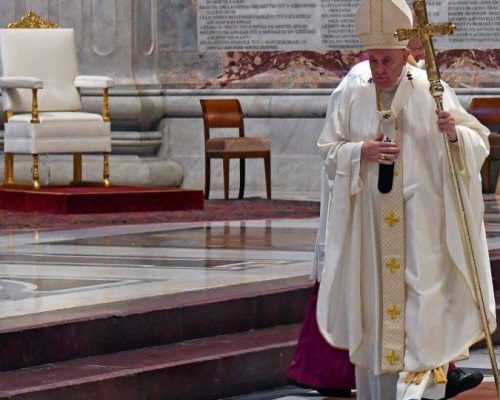 Pope Francis leaves after celebrating the "In Coena Domini" Mass of the Lord's Supper of Maundy Thursday, commemorating the Last Supper of Jesus with his disciples and inaugurating the Easter triduum, on April 9, 2020 behind closed doors at St. Peter's basilica in the Vatican, during the lockdown aimed at curbing the spread of the COVID-19 infection, caused by the novel coronavirus. (Photo by ALESSANDRO DI MEO / POOL / AFP)